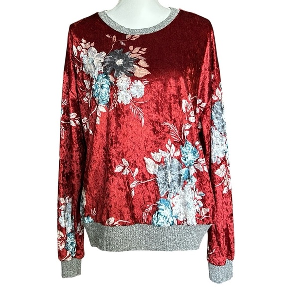 CRESCENT DRIVE Red Crushed Velvet Floral Top Long Sleeve Stretchy Lightweight L - Picture 2 of 9
